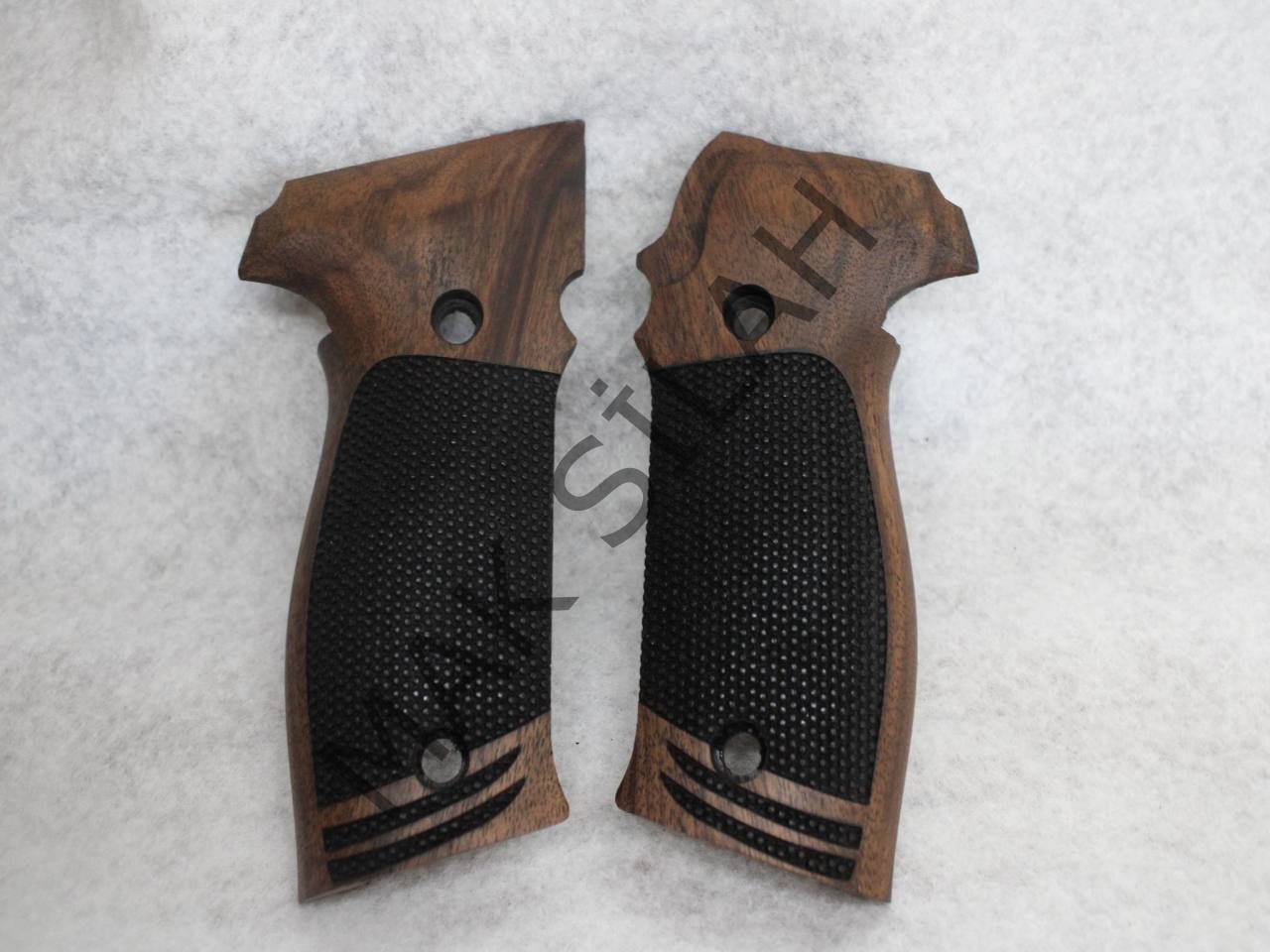 Sig Sauer P 226 Nokta Motif Ceviz Ahşap Silah Kabze