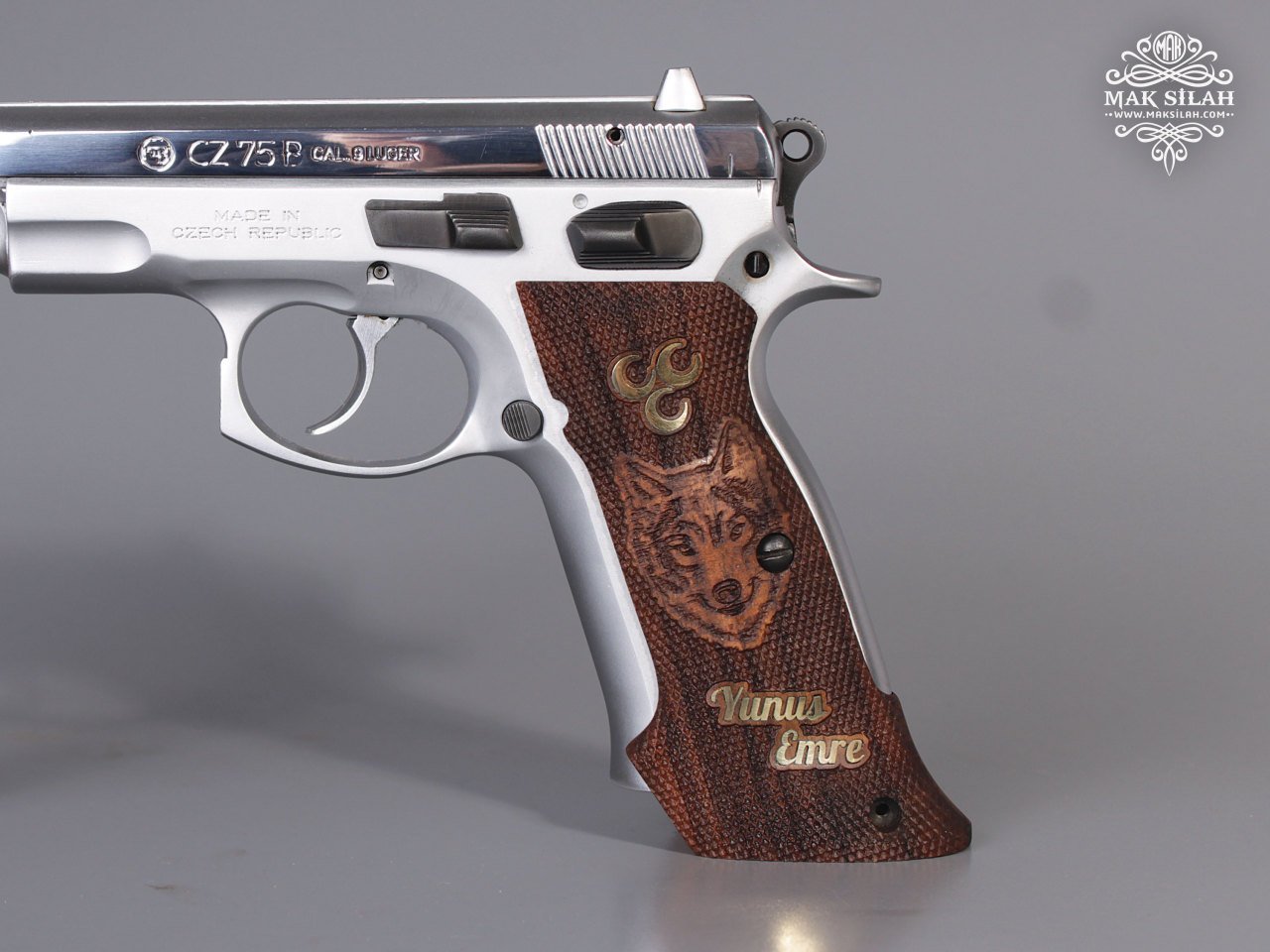Cz 75 B 85 B Atış Hilal Kurt İsim Ceviz Ahşap Silah Kabze