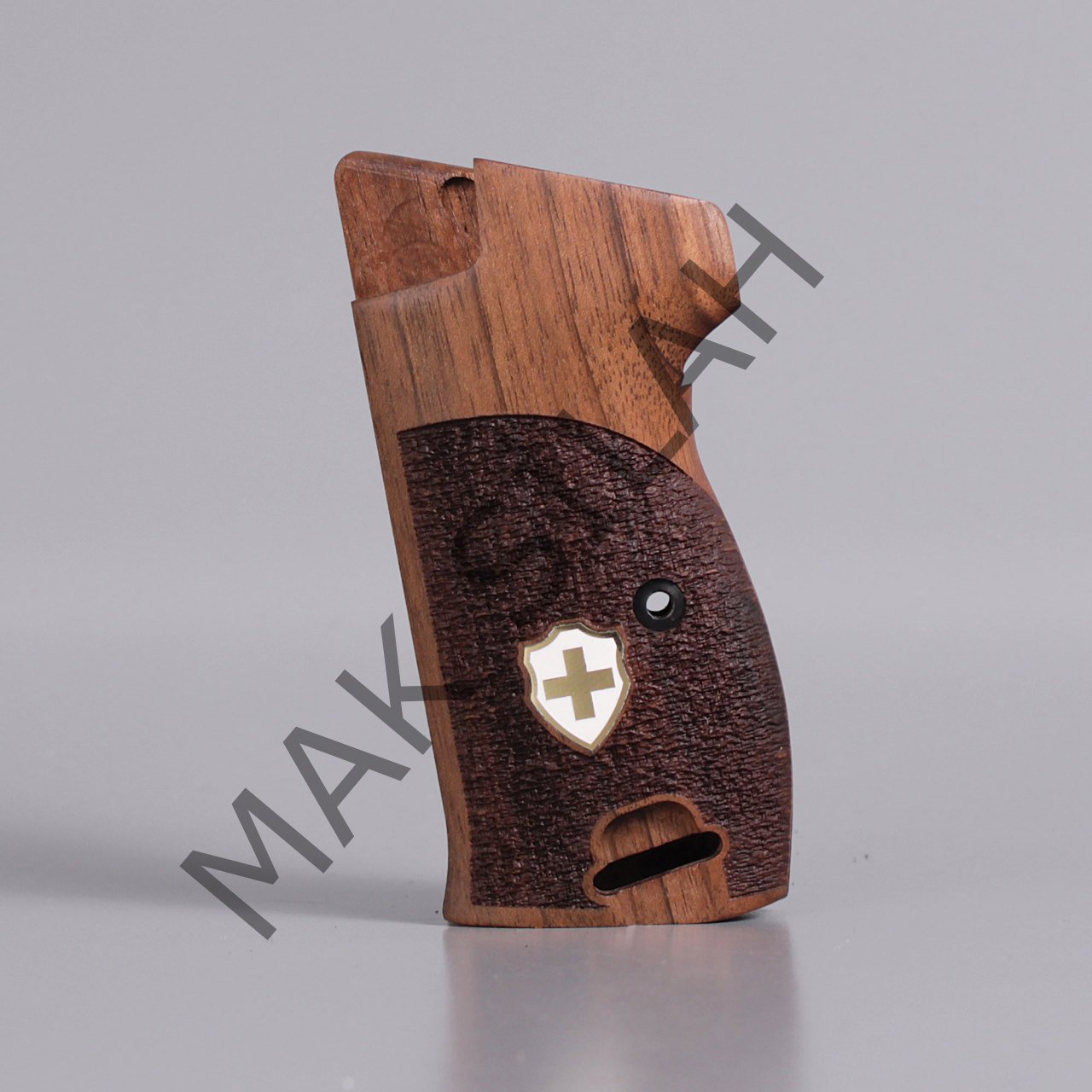 Sig P 210 Ortapedik Halkalı Sarı Metal Kalkan Haç Mineli Ceviz Ahşap Silah Kabze