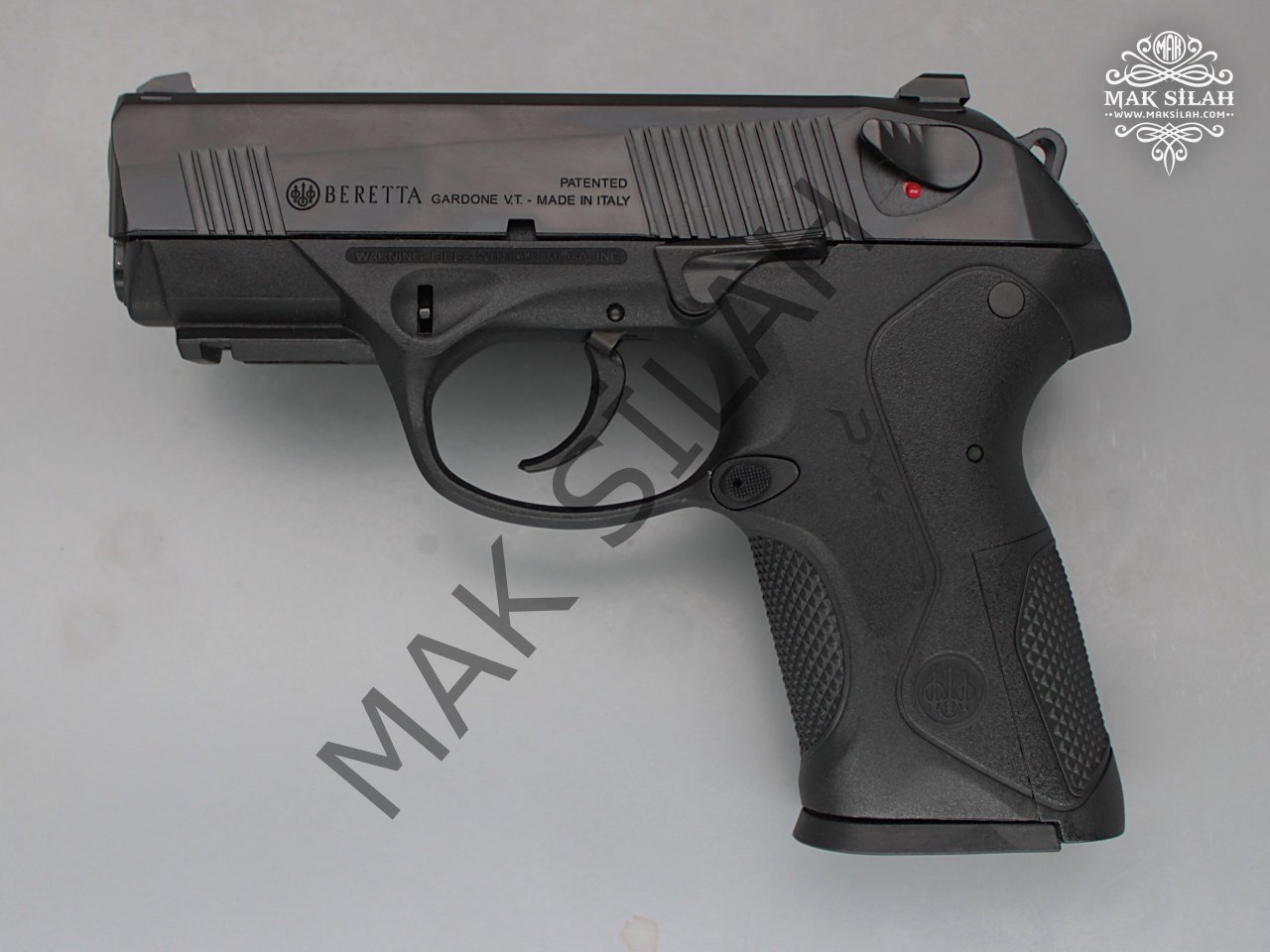 Beretta PX4 // Siyah Meneviş Kaplama