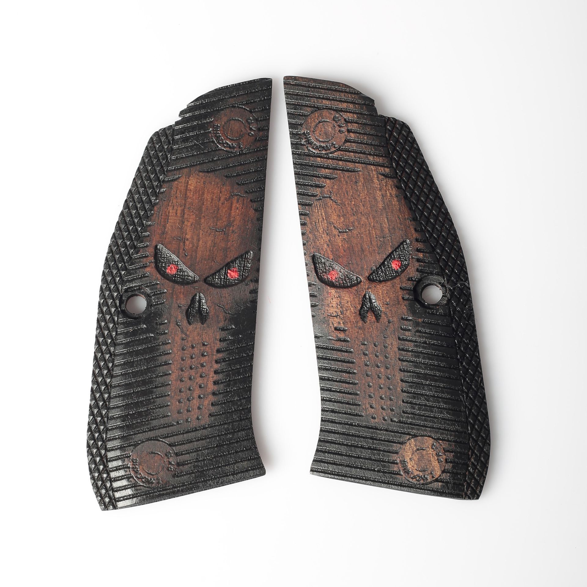 Cz Shadow 2 Compact İnce Kuru Kafa Kırmızı Göz Ceviz Ahşap Silah Kabze