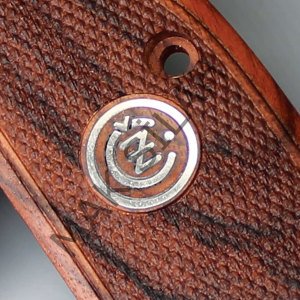 Cz 75 B Sarı Metal Cz Arma Balık Pulu Ceviz Ahşap Silah Kabze