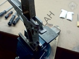 Sig Sauer P226 // Sig Blue Modifiye,Kuyruk,Nalça,Şarjör Kapağı,Parçalar Sarı Titanyum