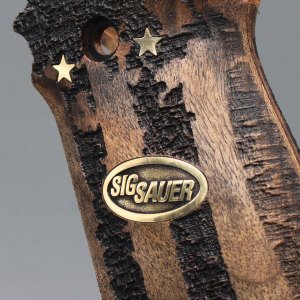 Sig Sauer P 226 Özel Desen Sarı Yıldız ve Sig Sauer Logo