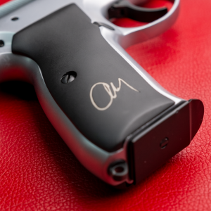 Cz 75 B // Beyaz mat krom Parçalar siyah Cerekote Pleksi Kabze Tasarımı
