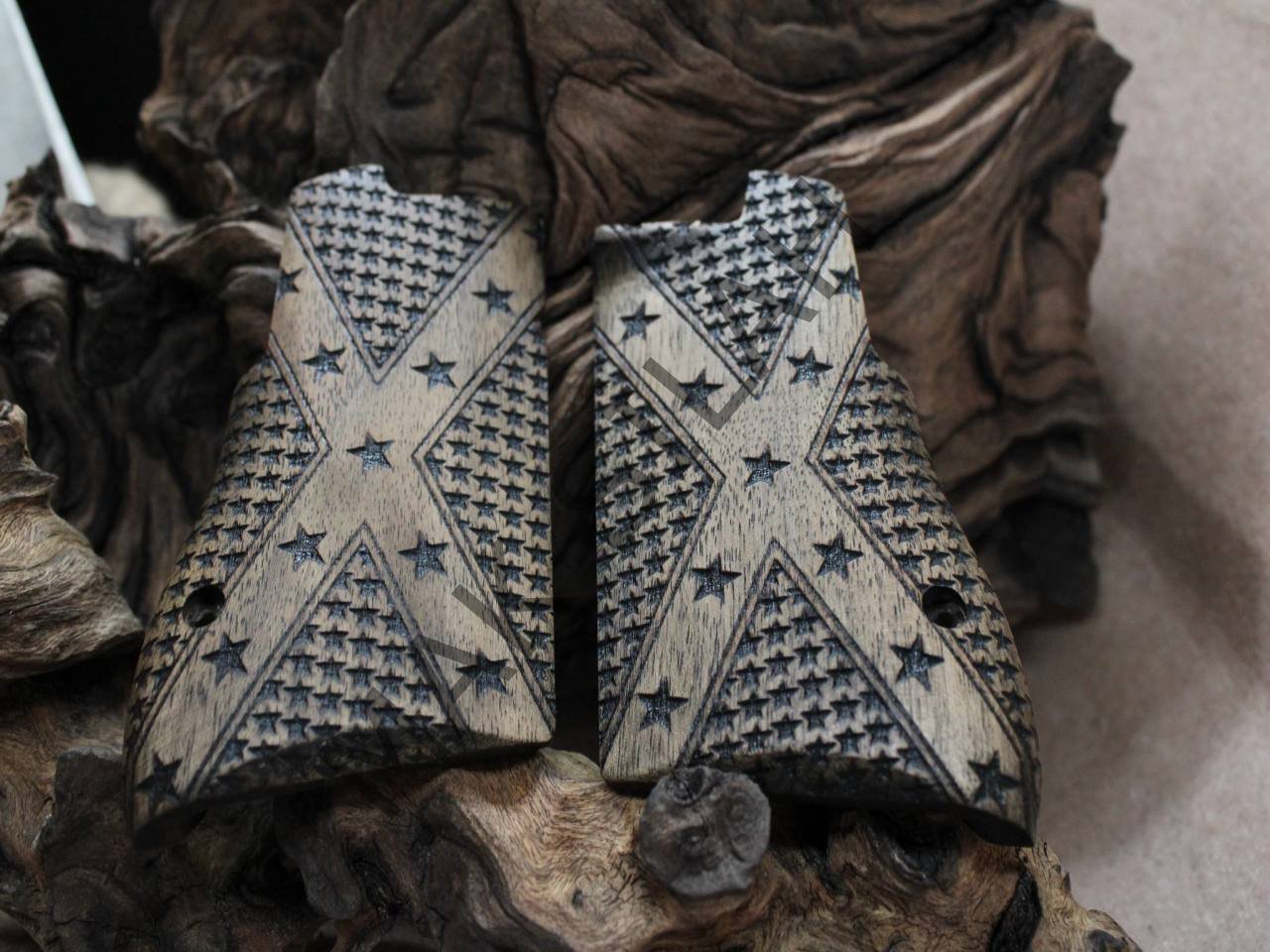 Desert Eagle Yıldız Motif X Ceviz Ahşap Silah Kabze